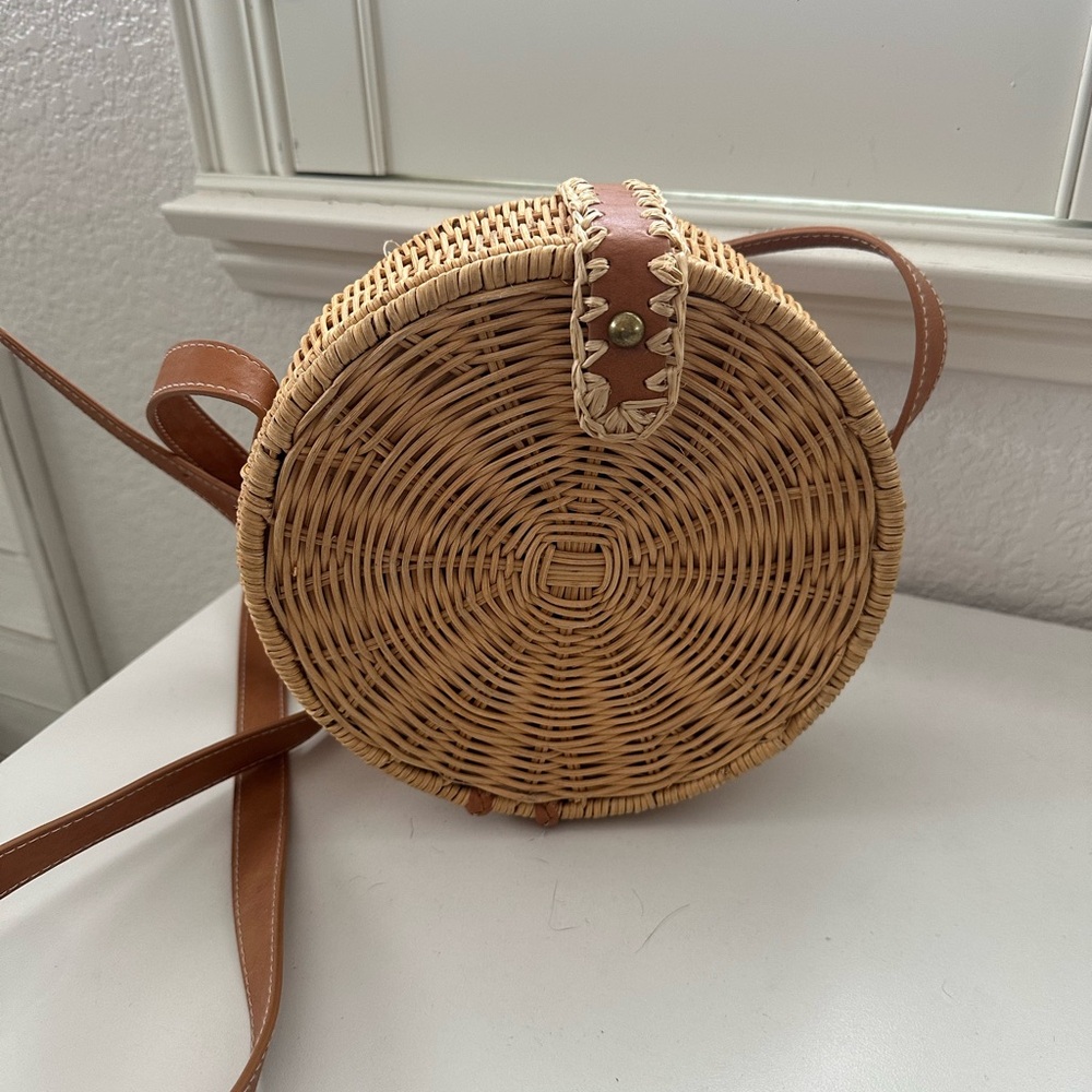 Round Woven Tan Crossbody Bag